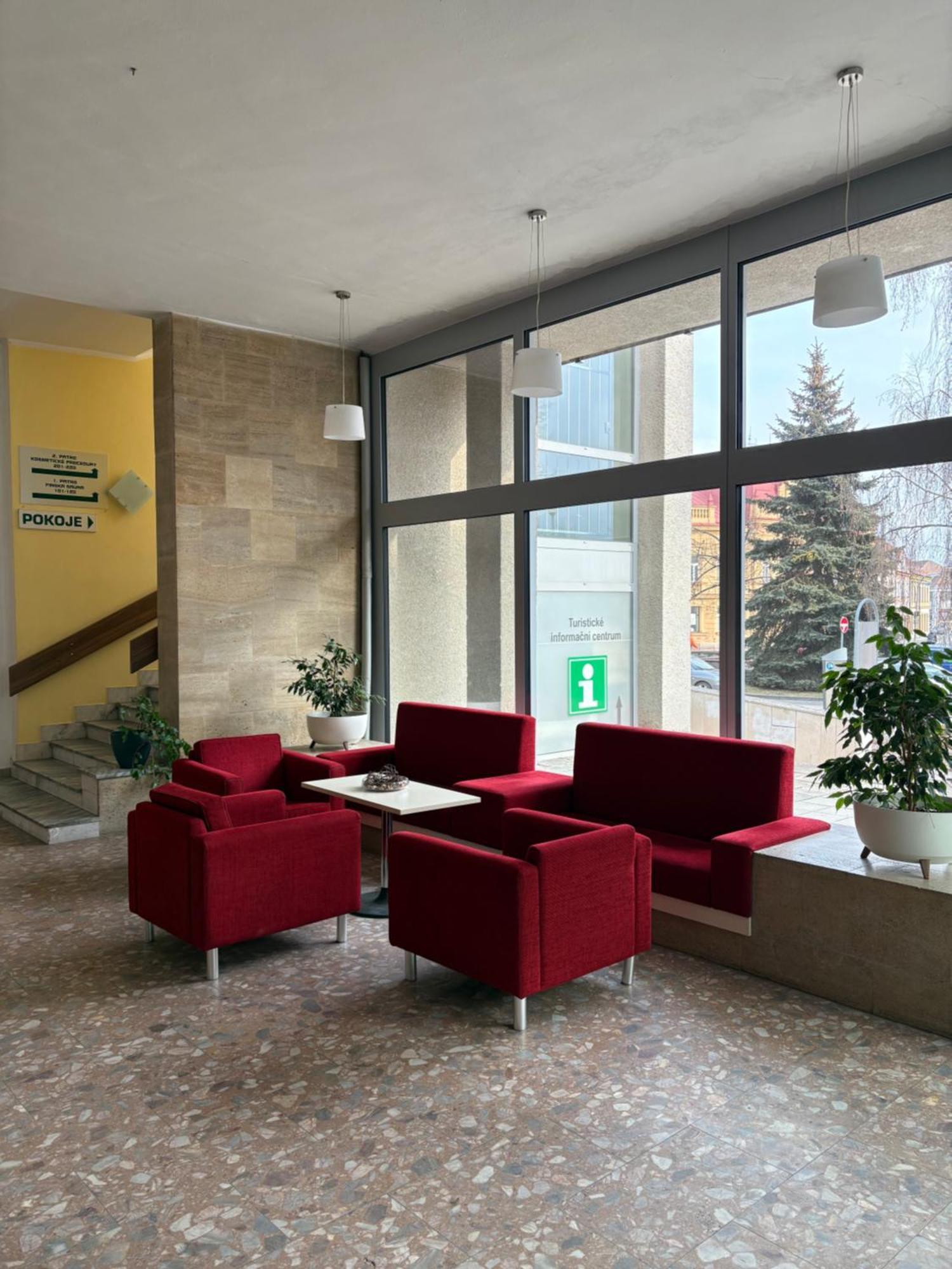 Hotel Opera Jaromerice nad Rokytnou Exterior foto
