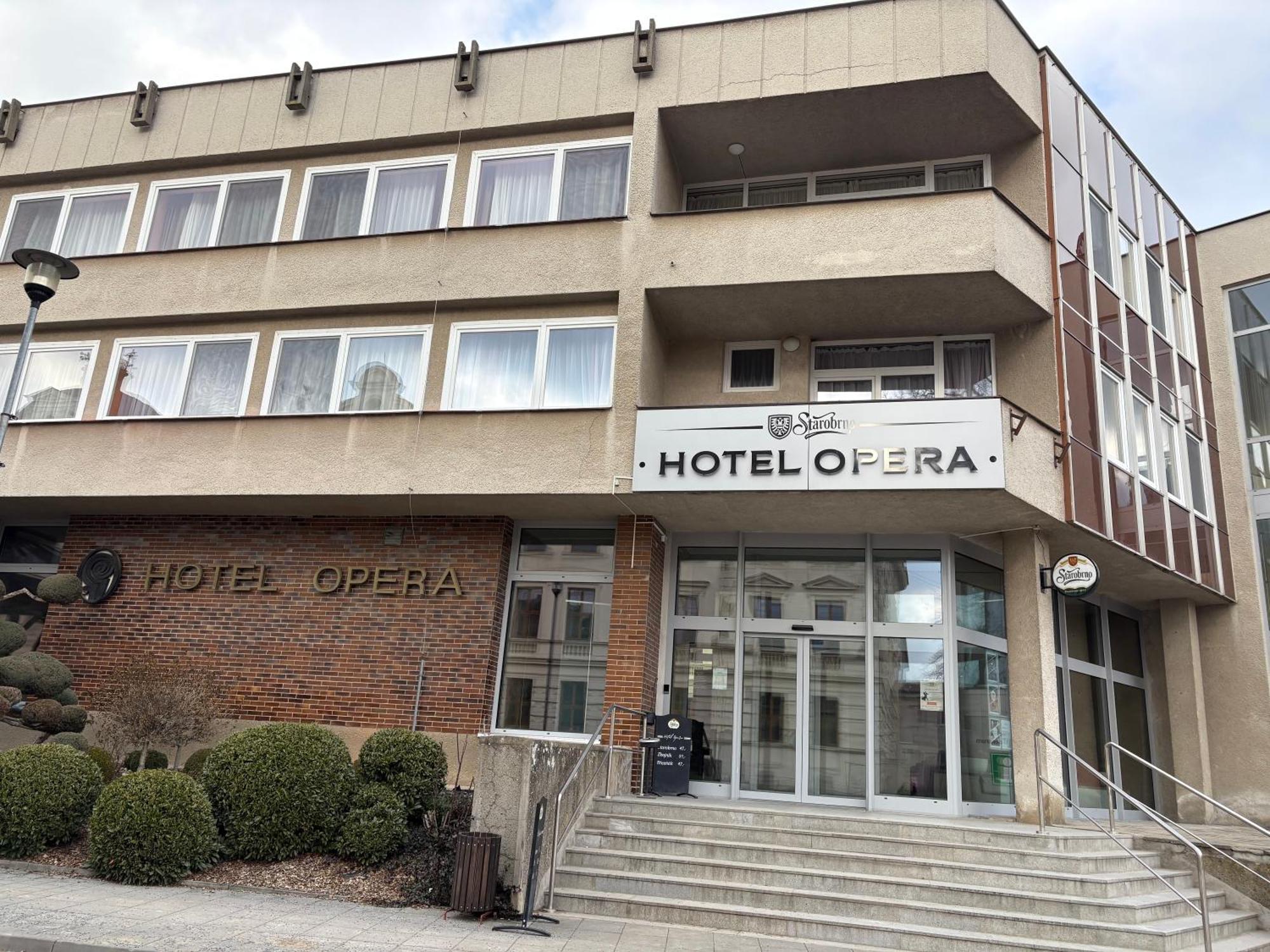 Hotel Opera Jaromerice nad Rokytnou Exterior foto